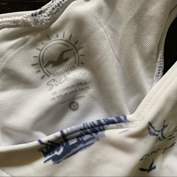 HOLLISTER Ruffle White and Blue Beach Bikini Top and Bottom - Picture 6 of 13